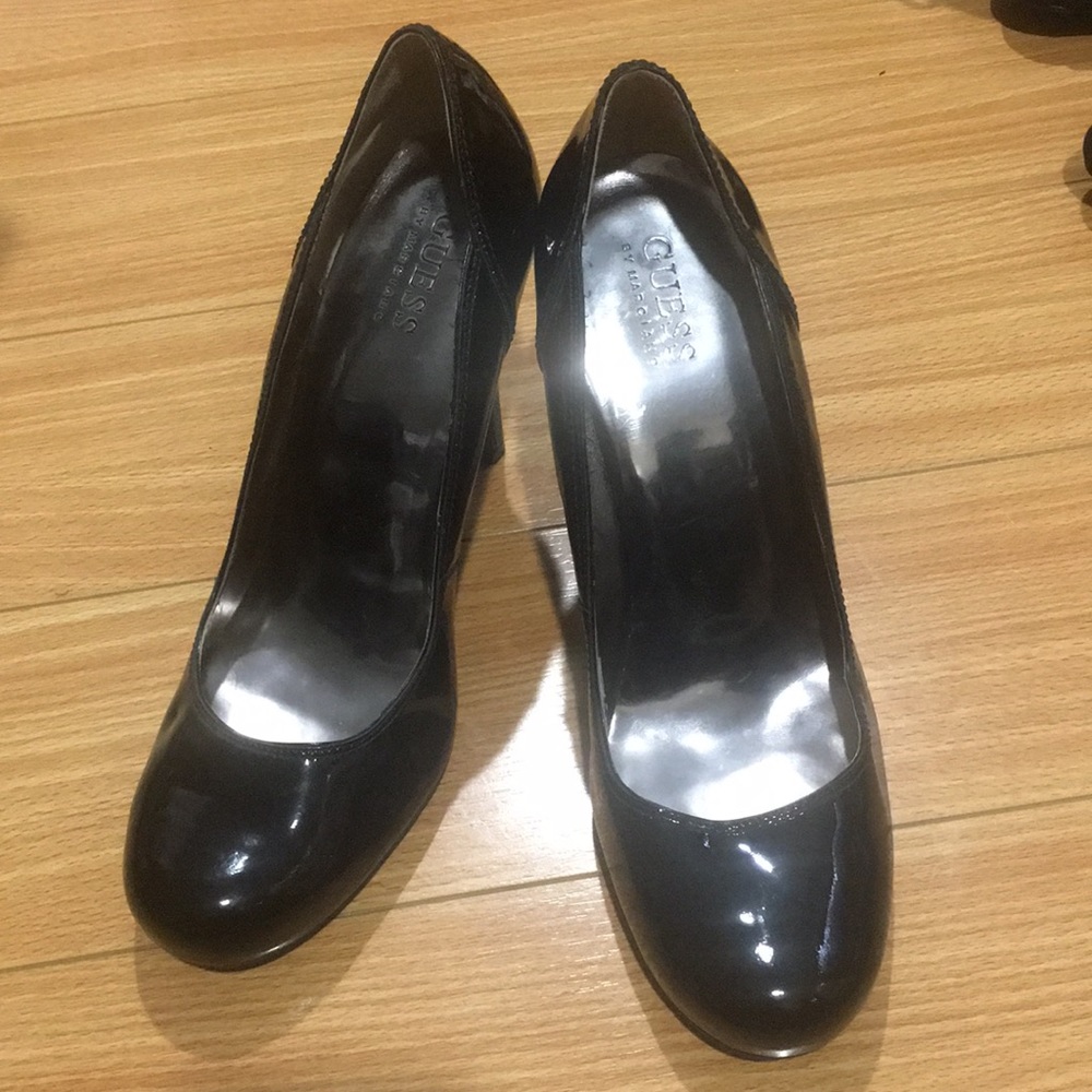Silver-lined black heels